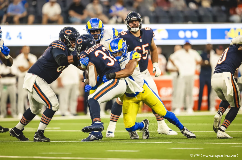 记者：于汉超参加教练员培训班，冬训时以助教身份与申花会合